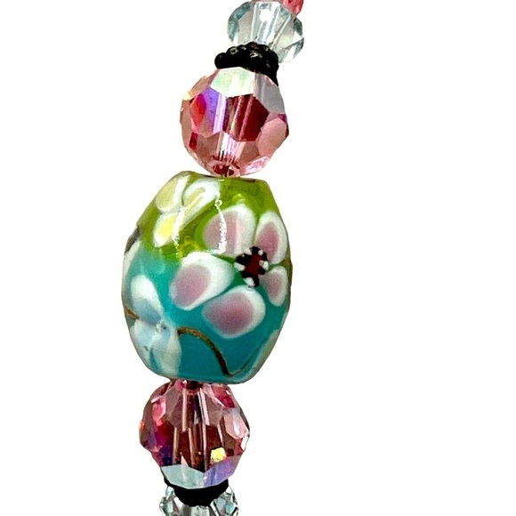 Floral Murano Glass Bead Bracelet With Pink & Green Accents - Picture 3 of 6